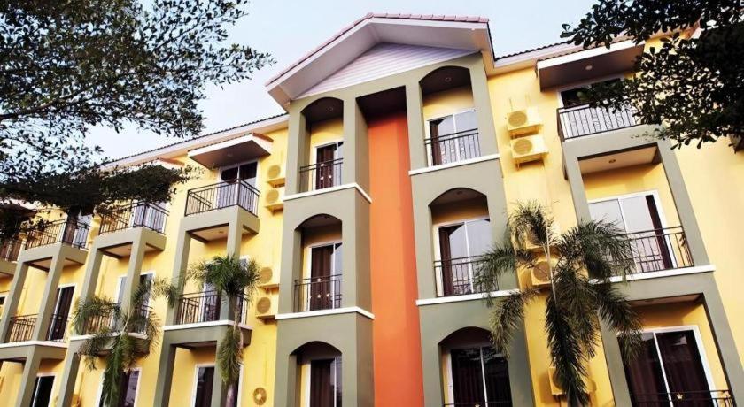 B2 Buriram Boutique And Budget Hotel מראה חיצוני תמונה