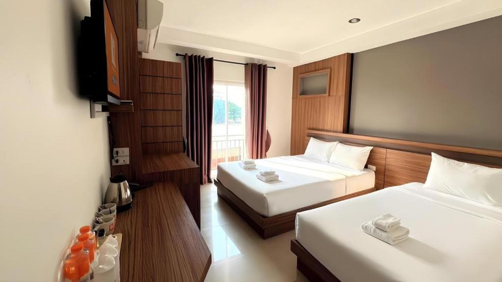 B2 Buriram Boutique And Budget Hotel מראה חיצוני תמונה